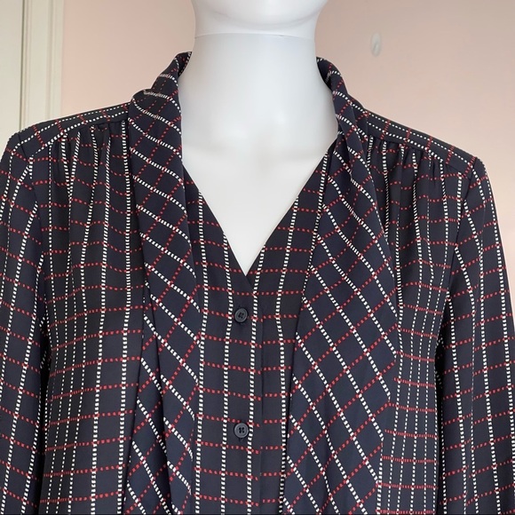 Banana Republic Women’s Long Sleeve Tie Neck Blue Plaid Blouse size MP - Picture 8 of 8